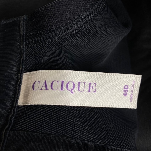 Cacique Lightly Padded Wireless Bra - Picture 4 of 6